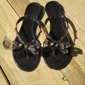 Olivia Miller European size 40 (US size 9) women's sandal.